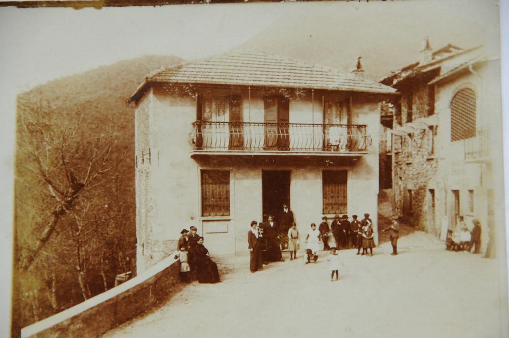 Locanda Del Pittore Arcumeggia Exterior foto
