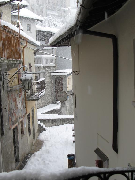 Locanda Del Pittore Arcumeggia Exterior foto