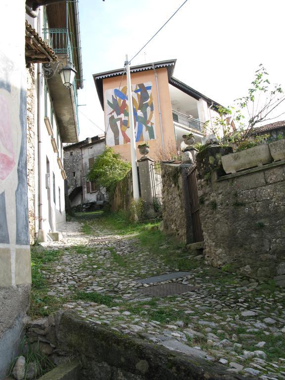 Locanda Del Pittore Arcumeggia Exterior foto